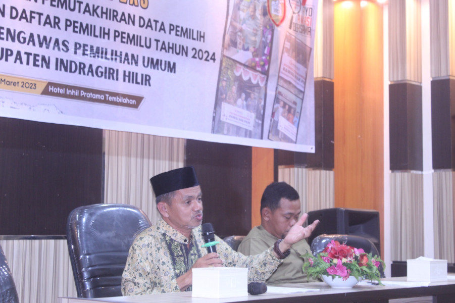 Bawaslu Inhil Gelar Konfrensi Pers Hasil Pemutakhiran Data Pemilih dan Penyusunan Daftar Pemilih Pemilu 2024