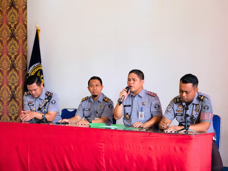 Karutan Kelas 1 Tanjungpinang Berikan Pengarahan Perdana Kepada Seluruh Petugas