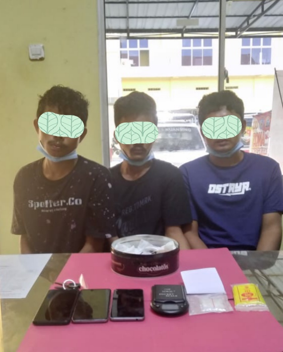 Tiga Pemuda Diciduk Satuan Reserse Narkoba Polres Kuansing