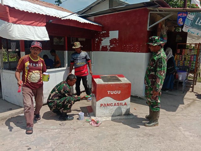 Jelang HUT RI, Babinsa Koramil 03/Tpl Goro di Kampung Pancasila