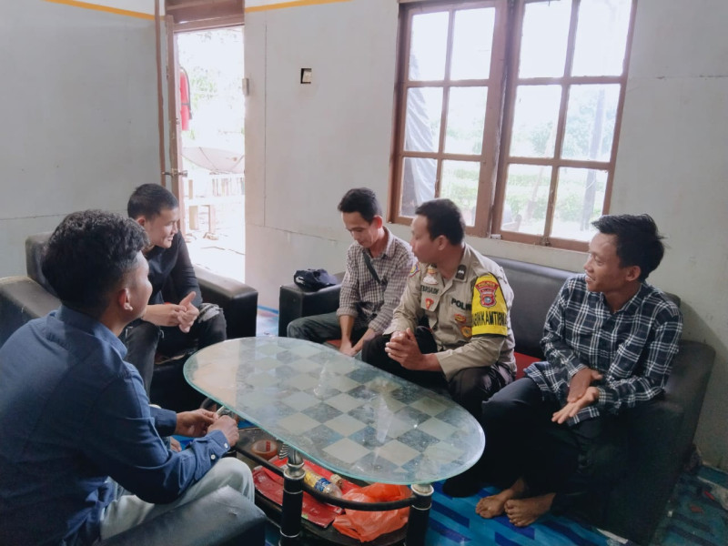 Dengan Jumat Curhat Polsek Pelangiran Ajak Warga Gunakan Hak Pilih pada Pilkada 2024