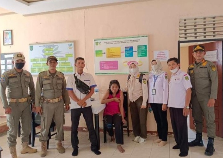 Dinsos Inhil Evakuasi ODGJ di Seberang Tembilahan