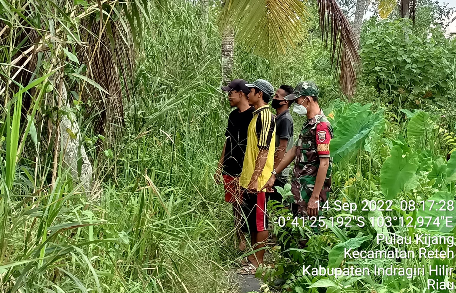 Terus Lakukan Pencegahan Terhadap Karhutla Oleh Babinsa Koramil 07/Reteh