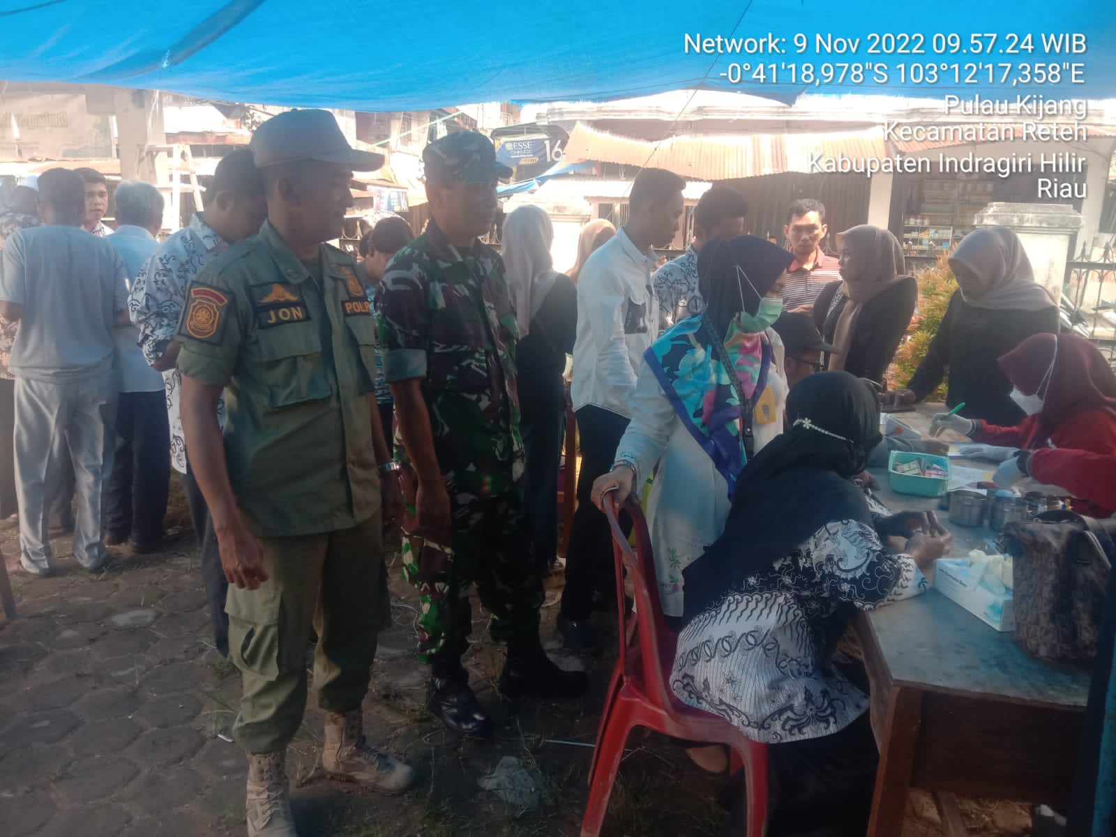 Dalam Rangka Memperingati Hari PGRI, Danramil 07/Reteh Lakukan Kegiatan Donor Darah