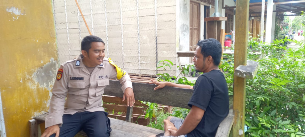 Bhabinkamtibmas Desa Gembira Kecamatan Gaung Laksanakan Giat Himbauan Kamtibmas Untuk Pemilu Damai Tertib dan Aman