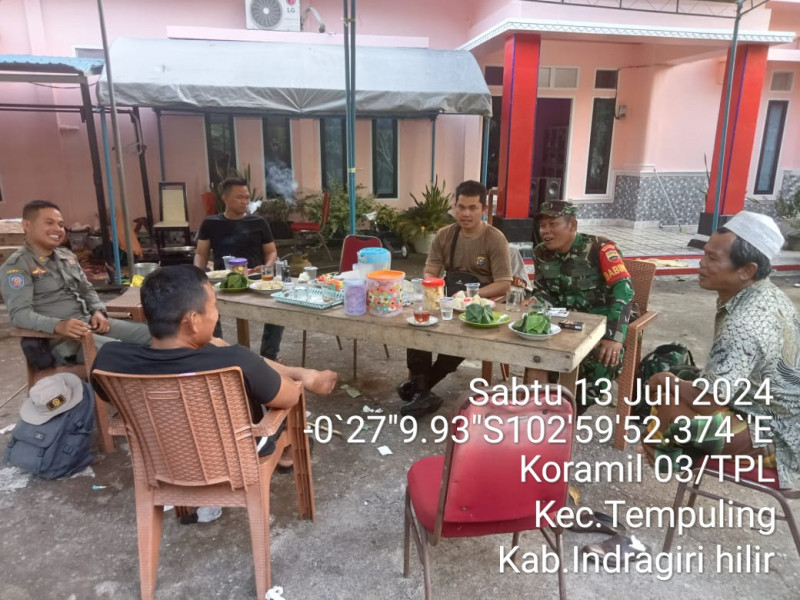 Sinergi Guna Kelancaran Tugas, Babinsa 03/Tpl Bersama Satpol PP Komsos Dengan Warga Binaan