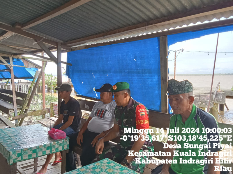 Antisipasi Virus, Babinsa Koramil 04/Kuindra Himbau Masyarakat Agar Jaga Kesehatan