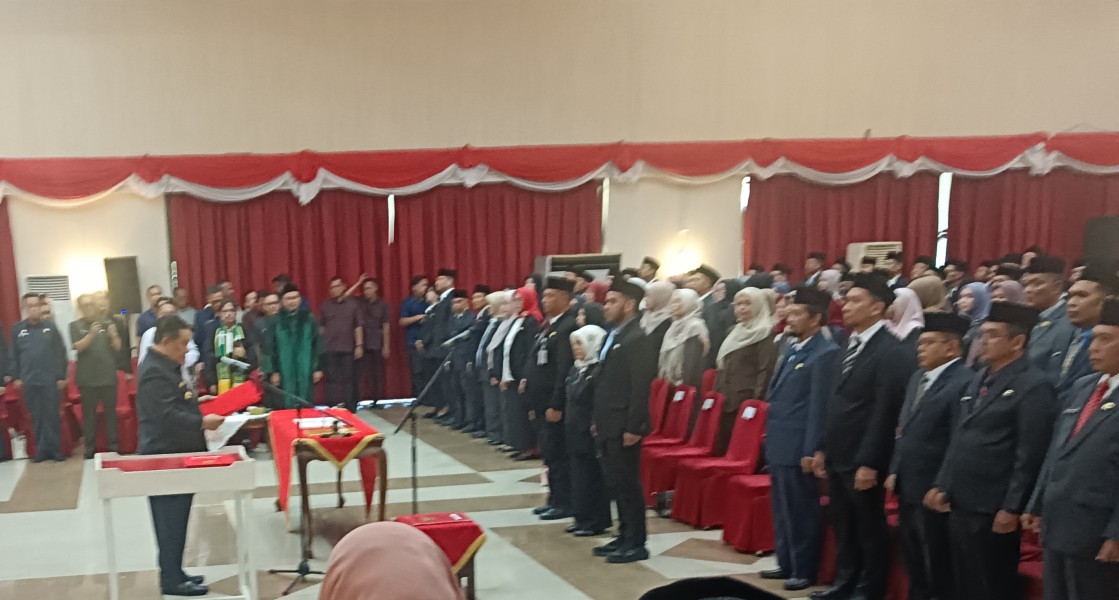 FORWADIK Riau Kecam Plt Gubri Umbar Amarah di Pelantikan 77 Kepsek Baru!