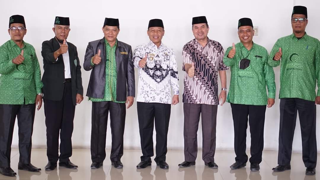 Plt Wali Kota Waris Thalib Terima Audiensi PD Al Jamiyatul Washliyah Tanjungbalai Plt Wali Kota Waris Thalib Terima Audiensi PD Al Jamiyatul Washliyah Tanjungbalai