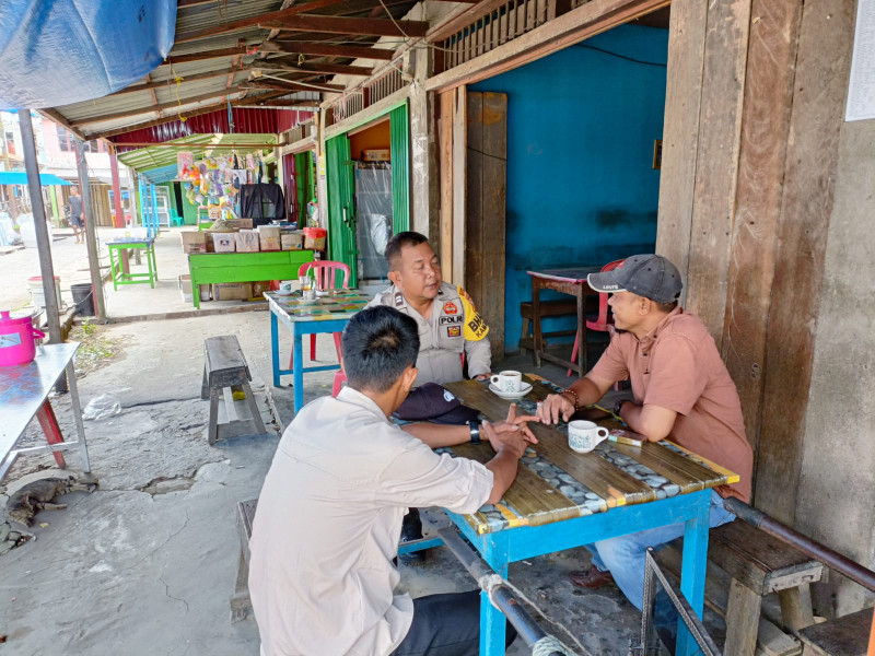 Cooling System Bhabinkamtibmas Desa Belantaraya Ajak Masyarakat Ciptakan Kamtibmas Damai