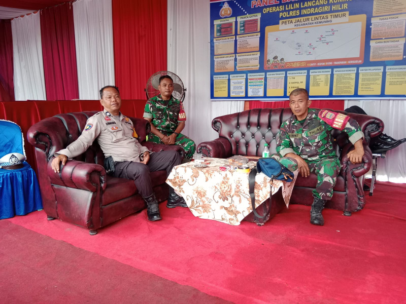 Pengamanan Natal dan Tahun Baru 2025 di Koramil 09/Kemuning: Kolaborasi TNI-Polri-Dishub