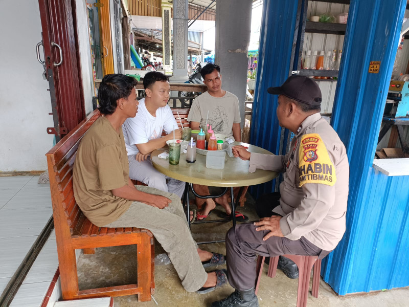 Sambang Pemuda di Desa Binaan Bhabinkamtibmas Polsek Gaung Berikan Pesan Kamtibmas