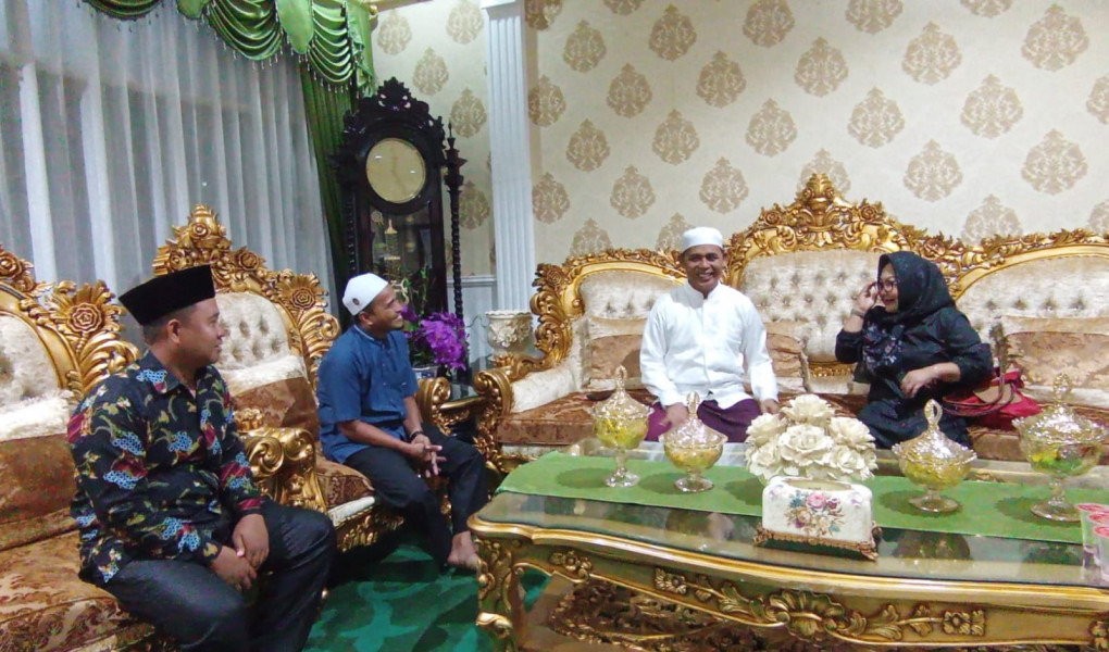 Kunjungan Pembina, Ketua Yayasan dan Rektor ke Kediaman PJ Bupati Inhil Pererat Silaturahmi