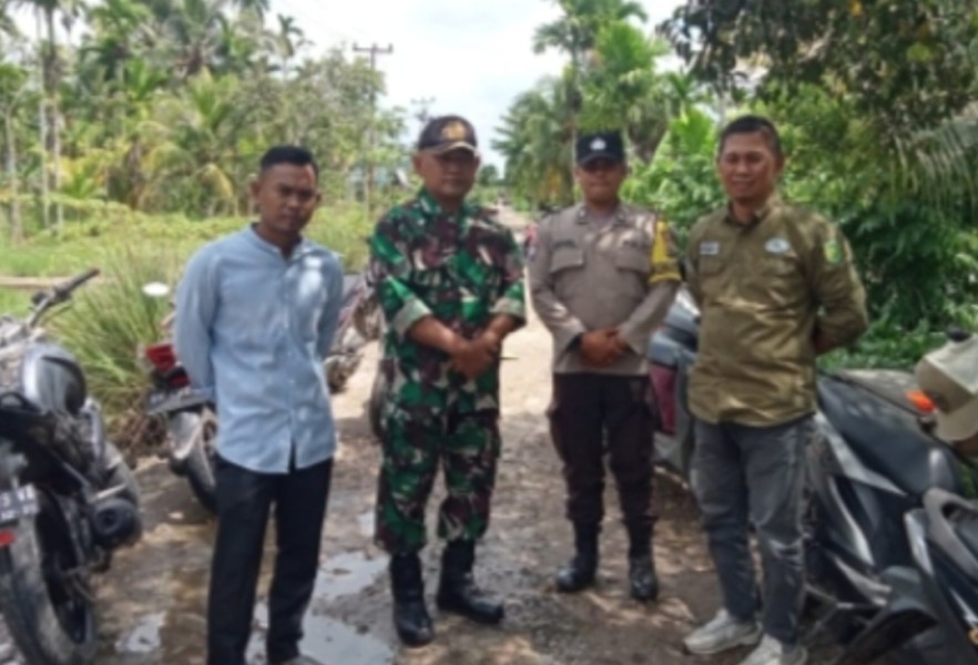 Babinsa 05/Gas Serma Tota Simbolon Laksanakan Komsos untuk Meningkatkan Hubungan dengan Masyarakat