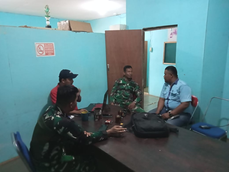 Babinsa 05/Gas Serka Nawawi Komsos Bersama Masyarakat Binaan