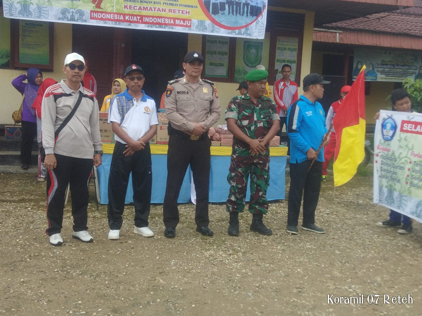 Danramil 07/Reteh Hadiri Pembukaan Pertandingan di Wilayah