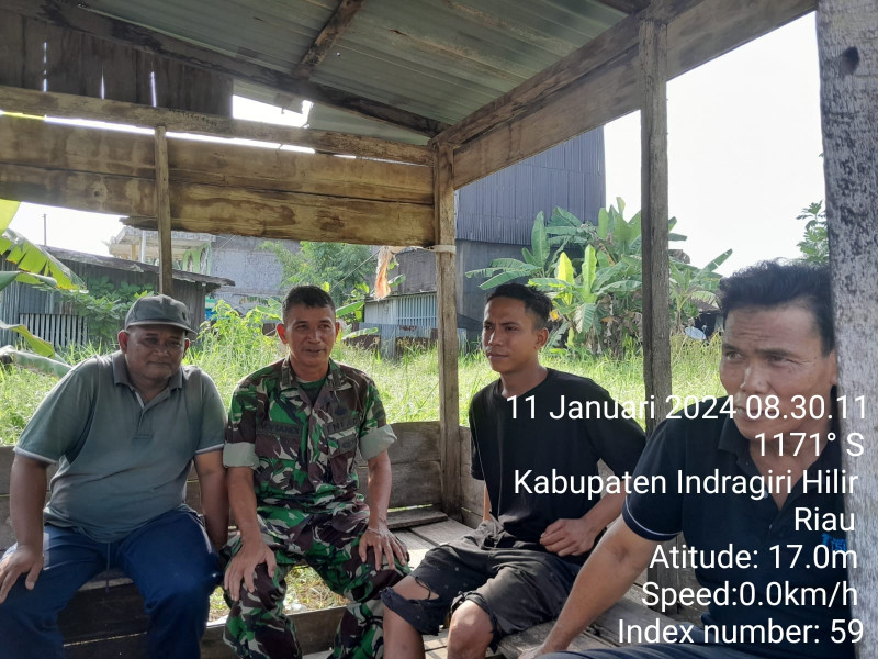 Jembatan Emas TNI-Masyarakat: Babinsa Koramil 07/Reteh Dekatkan Hubungan