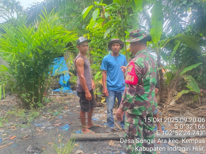Babinsa Koramil 03/Tpl Sisir Tapal Batas, Pastikan Wilayah Kempas Bebas Api dan Asap