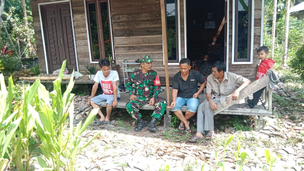 Babinsa Koramil 05/GAS Kopda Umar Nasution Laksanakan Giat Komsos Bersama Warga Binaan