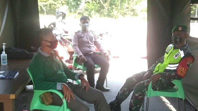 Tim Gabungan TNI-Polri dan Satpol PP Siak Laksanakan Pengamanan Tempat Isolasi