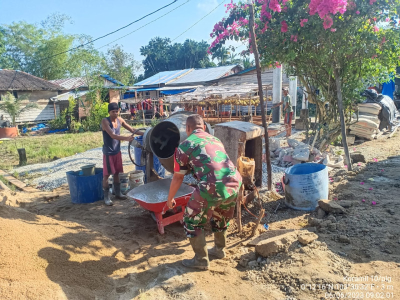 Budayakan Bergotong Royong Antar Sesama Babinsa Koramil 10/Pelangiran dan Warga Binaan
