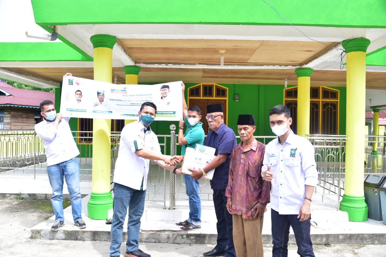Cegah Corona, PKB Bengkalis Distribusi Hand Sanitizer dan Masker Gratis