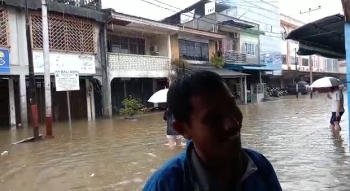 Setelah Tahun 2016, Awal 2021 Merupakan Banjir Terbesar di Jalan Merdeka Tanjung Uban