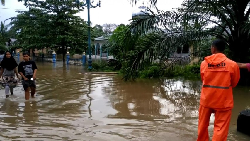 Sungai Batang Lubuh Meluap, Ratusan Rumah Terendam Banjir