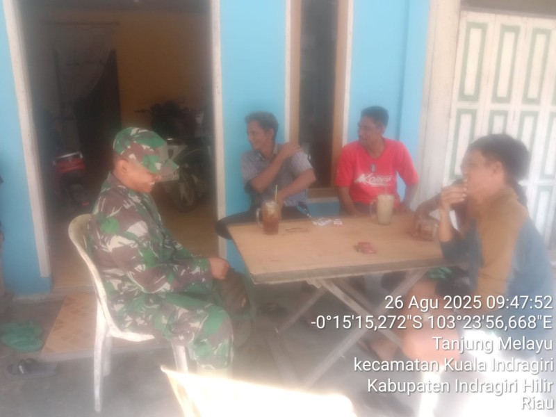 Babinsa Koramil 04/Kuindra Terus Berupaya Untuk Meningkatkan Kepedulian Masyarakat terhadap Lingkungan