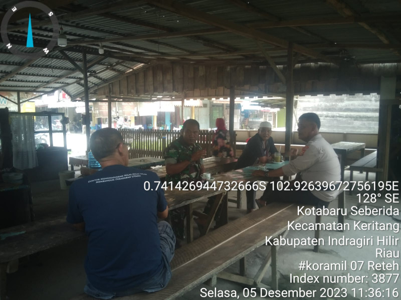 Dengan Kebersamaan, Babinsa Koramil 09/Kmg Bersama Masyarakat dan Kanit Sabar Iptu Gunawan Terus Menjaga Keamanan dan Ketertiban Terkait Adanya Acara Kampanye