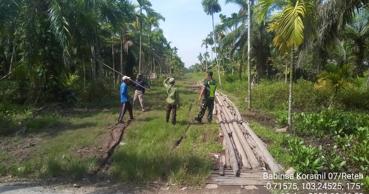 Supaya Tidak Terjadinya Kebakaran, Babinsa Koramil 07/Reteh Lakukan Patroli Karlahut