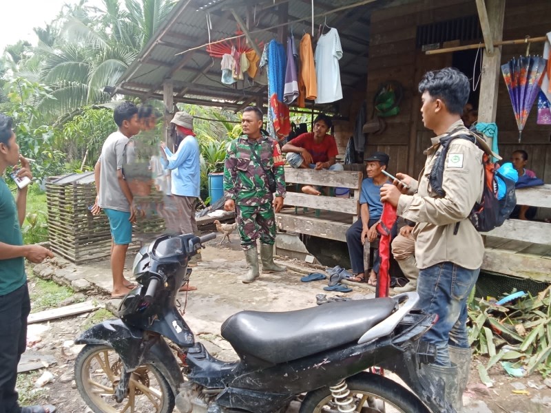 TNI dan Rakyat Bersatu, Babinsa Koramil 03/Tempuling Perkuat Hubungan dengan Tokoh Masyarakat