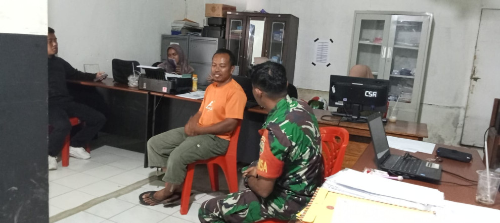 Jalin Hubungan Baik Bersama Babinsa Koramil 09/Kemuning Dengan Aparat Desa