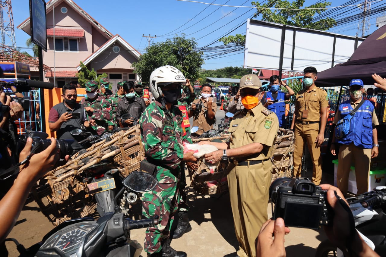 Gugus Tugas Penanganan Dampak Covid-19 Inhil Adakan Bhakti Sosial 