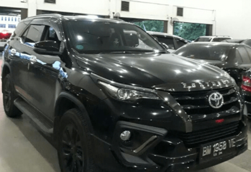 Yuk Lihat Harga Mobil Toyota Fortuner VRZ Bekas Tahun 2019 di Showroom Pekanbaru ini