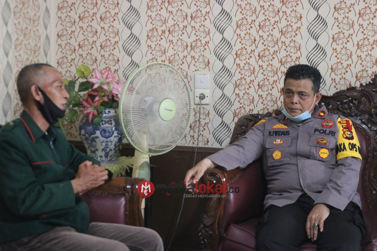 Jalin Kamtibmas bersama Tokoh Masyarakat, Waka Polres Inhil Silaturahmi ke Kediaman Ketua PCNU