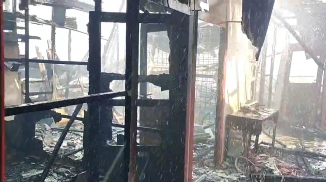 Kebakaran Landa Pemukiman Warga di Concong, Kantor Polsek Ikut Terbakar