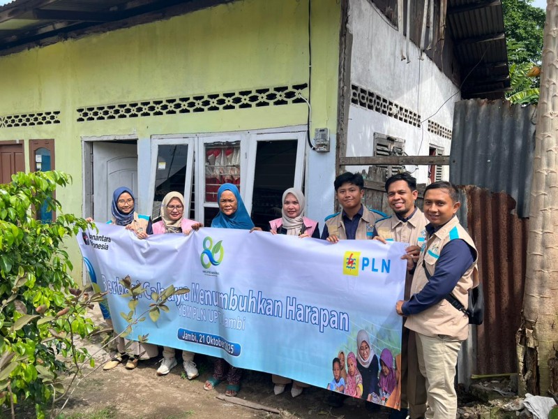Berbagi Cahaya, Menumbuhkan Harapan: PLN Rayakan HLN ke-80 dan Semangat Hari Sumpah Pemuda melalui Program Light Up The Dream Berbagi Cahaya, Menumbuhkan Harapan: PLN Rayakan HLN ke-80 dan Semangat Hari Sumpah Pemuda melalui Program Light Up The Dream