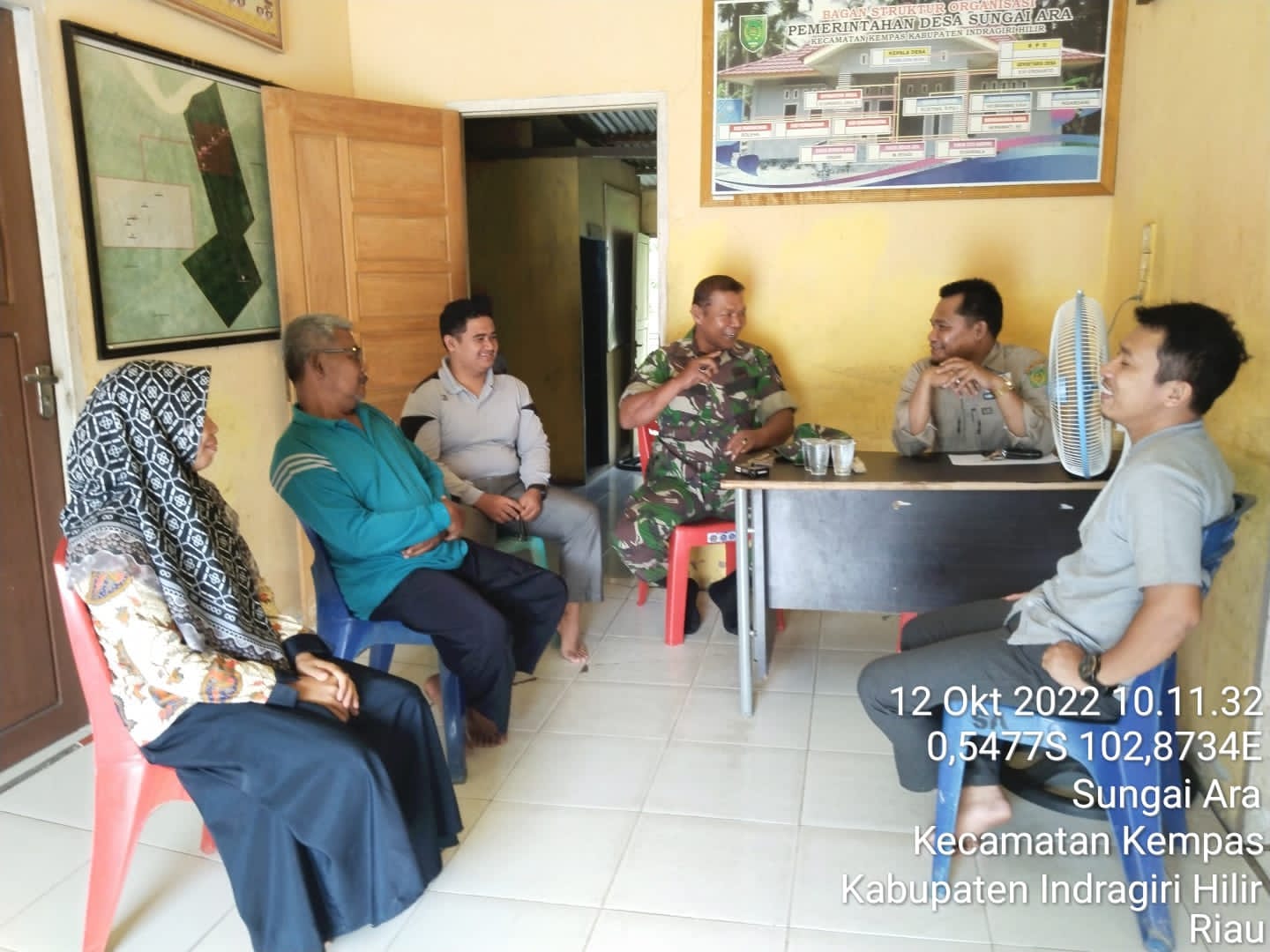 Wujud Sinergitas, Babinsa 03/Tempuling Komsos Dengan Perangkat Desa