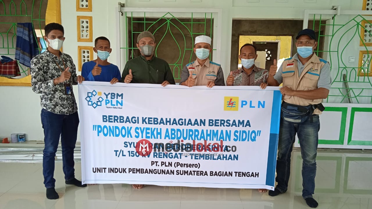 Bersama PLN Tembilahan, YBM PLN UIP Sumbagteng Salurkan Bantuan ke Ponpes dan Panti Asuhan