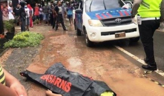 Kecelakaan Maut di KM 8, Pengendara Motor Terlindas Mobil