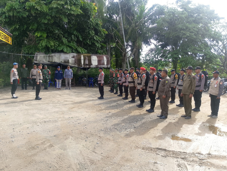 Kapolsek Kempas Pimpin Apel Kesiapan Personel Pengamanan TPS Pilkada 2024
