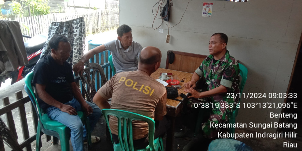 Dengan Kebersamaan, Babinsa Serka M. Hasan Ajak Masyarakat Untuk Ciptakan Pilkada Damai