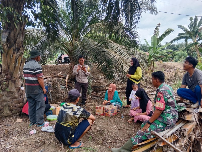 Komsos Jadi Wadah Silahturrahmi dan Tegur Sapa Babinsa Koramil 09/Kemuning Bersama Warga Binaan