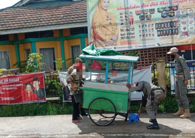 Tanpa Bosan Petugas Satpol PP Inhil Terus Menerus Lakukan Penertiban Dan Pengawasan