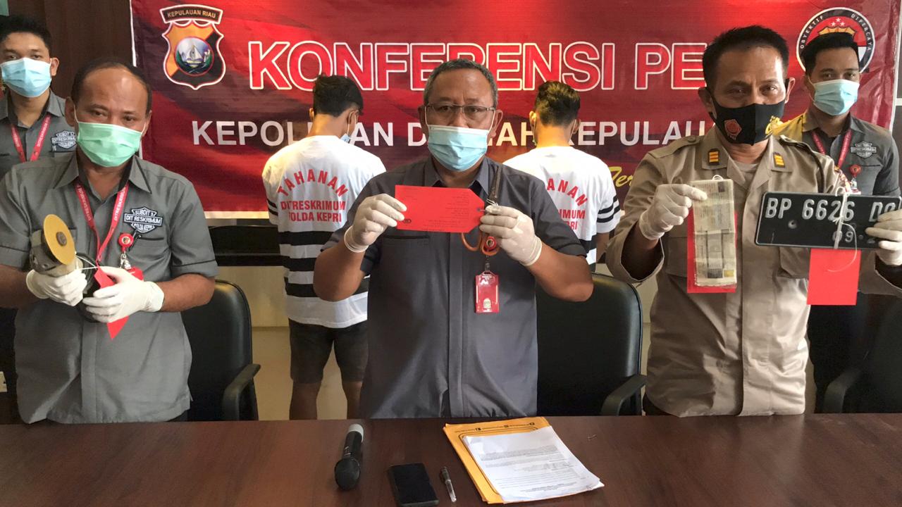 Ditreskrimum Polda Kepri Ringkus 2 Pelaku Spesialis Pencurian Sepeda Motor di Batam