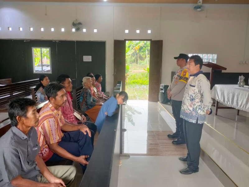 Optimalkan Program Minggu Kasih, Polsek Kempas Ajak Warga Jaga Kamtibmas Pasca Pemilu 2024