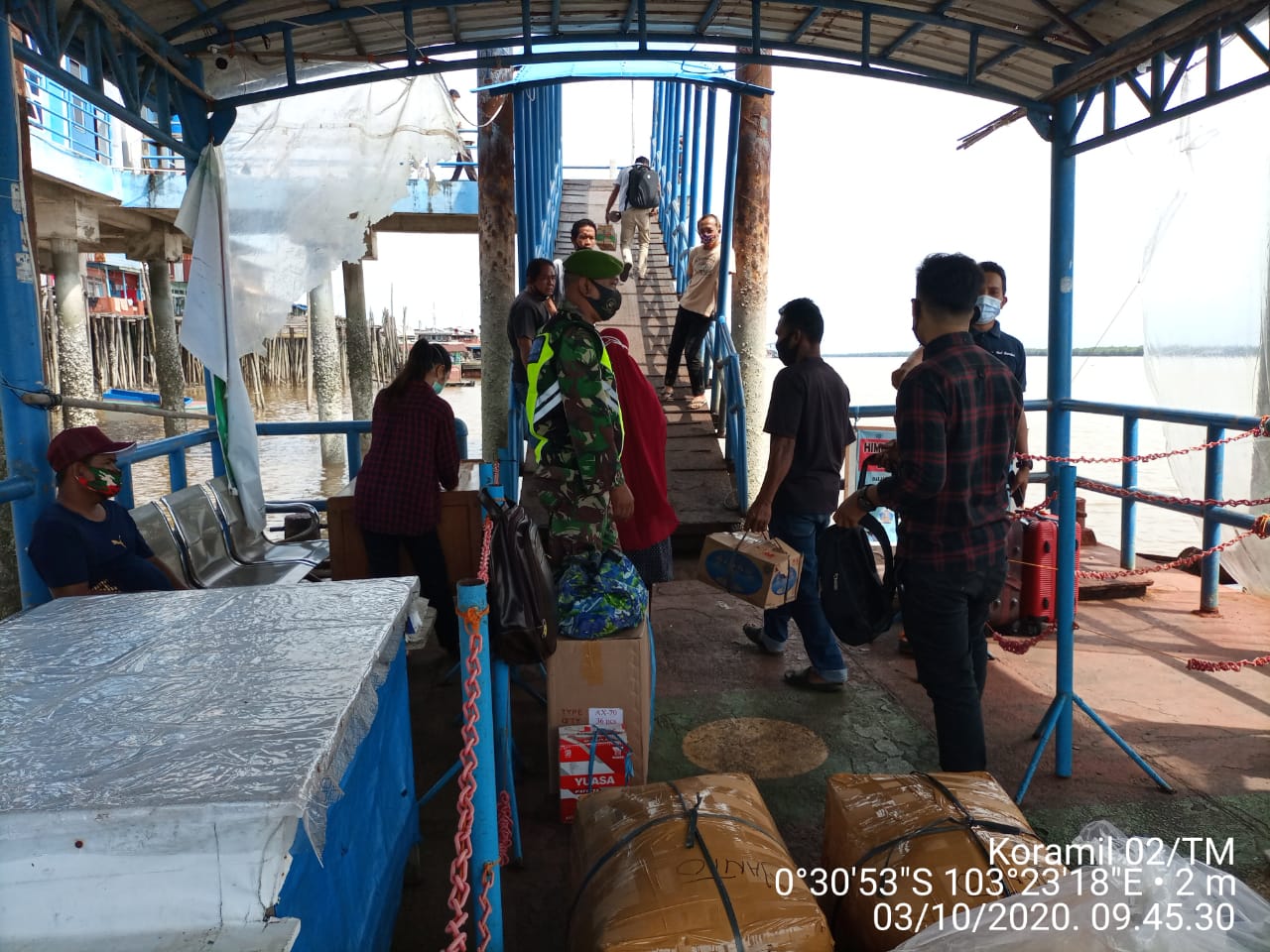 Koramil 02/Tanah Merah Kembali Lakukan Penegakan Prokes di Pelabuhan
