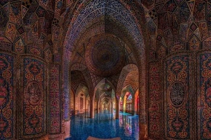 Mengintip Indahnya Nasir Al Mulk di Iran, Masjid Tercantik di Dunia