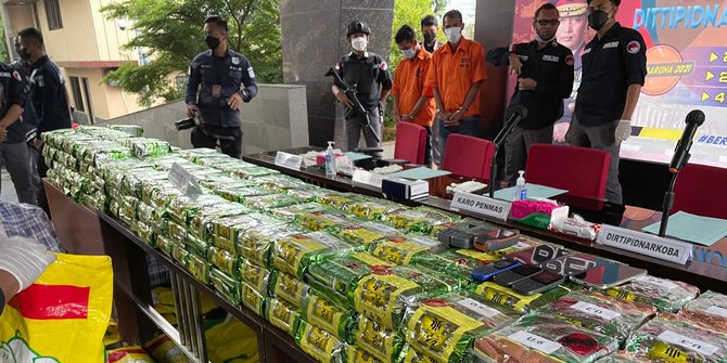 Bea Cukai dan Polisi Tangkap Sindikat Narkoba Jaringan Malaysia-RI